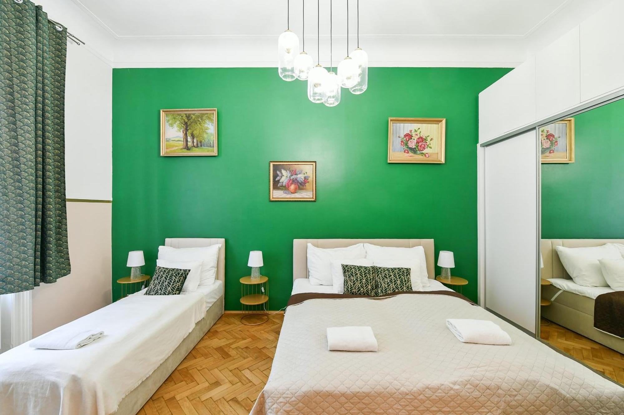 Stunning Charles Bridge Apartment Prag Eksteriør billede
